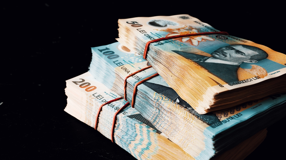 BNS: Majorarea salariului minim la 4.050 de lei, benefică pentru economie