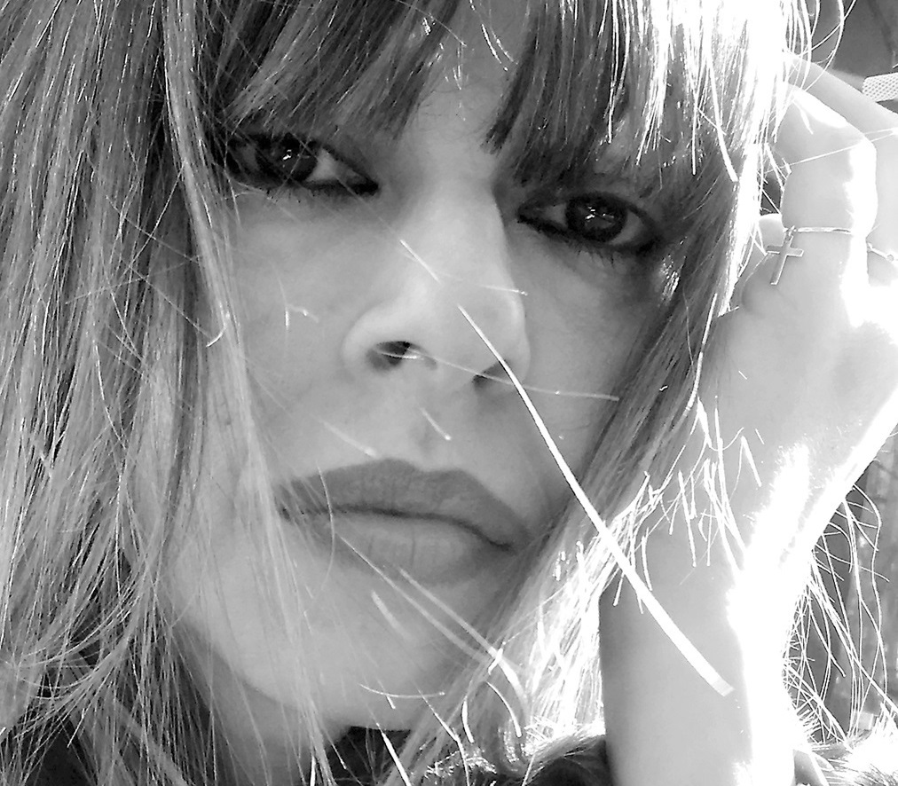 „It is easy to be beautiful, it is difficult to appear so”