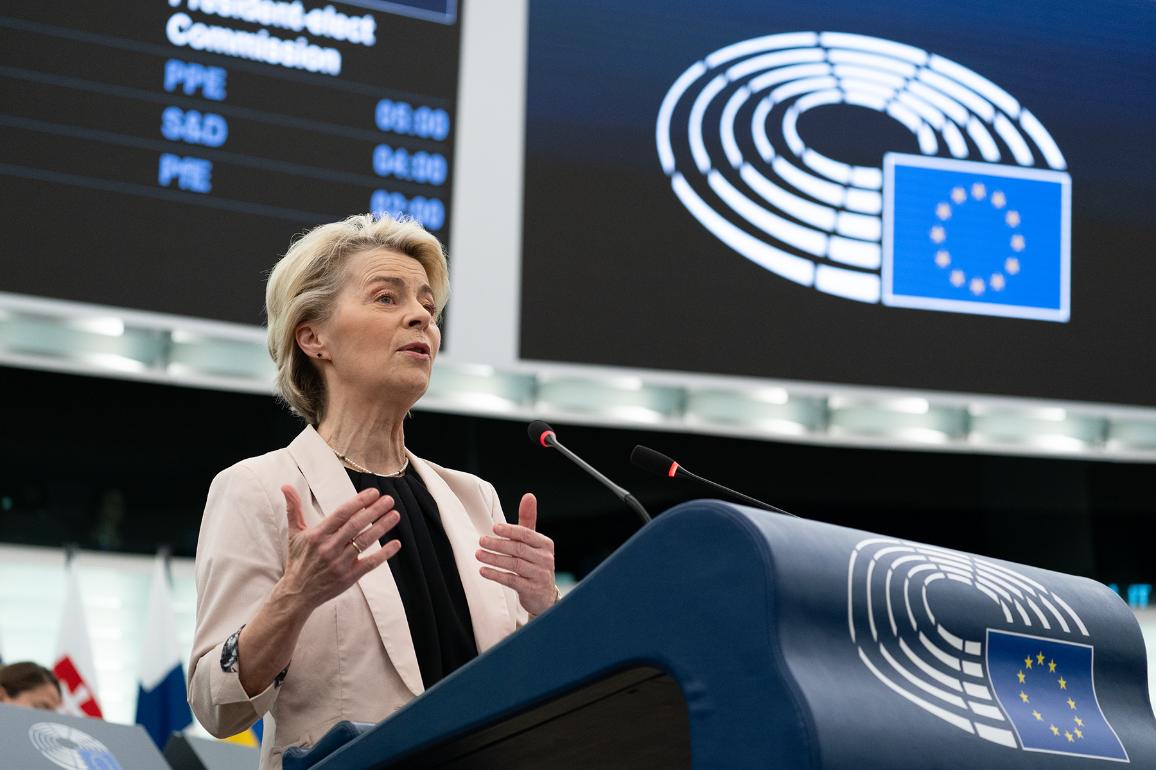 Parlamentul European a aprobat Comisia „von der Leyen II”
