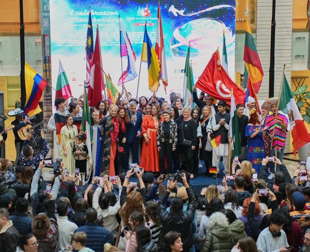 Bazarul Diplomatic IWA 2024: Solidaritate globală și diversitate culturală la București